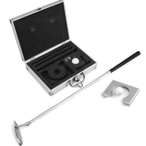 Набор для гольфа (мет. клюшка + 2 мяча) Набор для гольфа (мет. клюшка + 2 мяча)