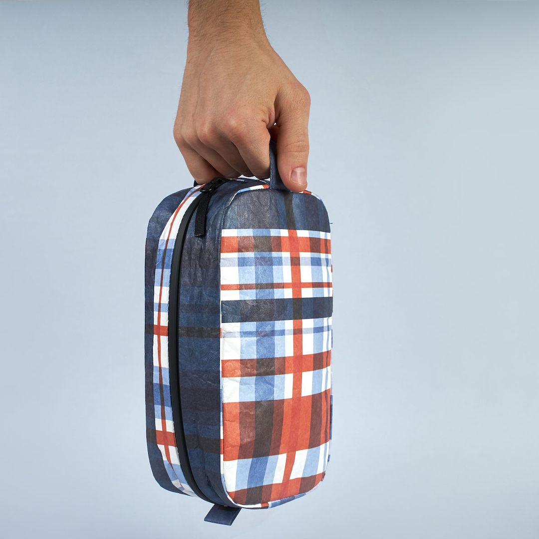 Сумочка для путешествий New travel kit New Checkbag Сумочка для путешествий New travel kit New Checkbag