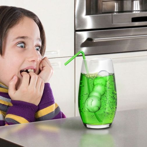 Форма для льда Гусеница Chilli Pedes Лед из формы в напитке Форма для льда Гусеница Chilli Pedes Лед из формы в напитке