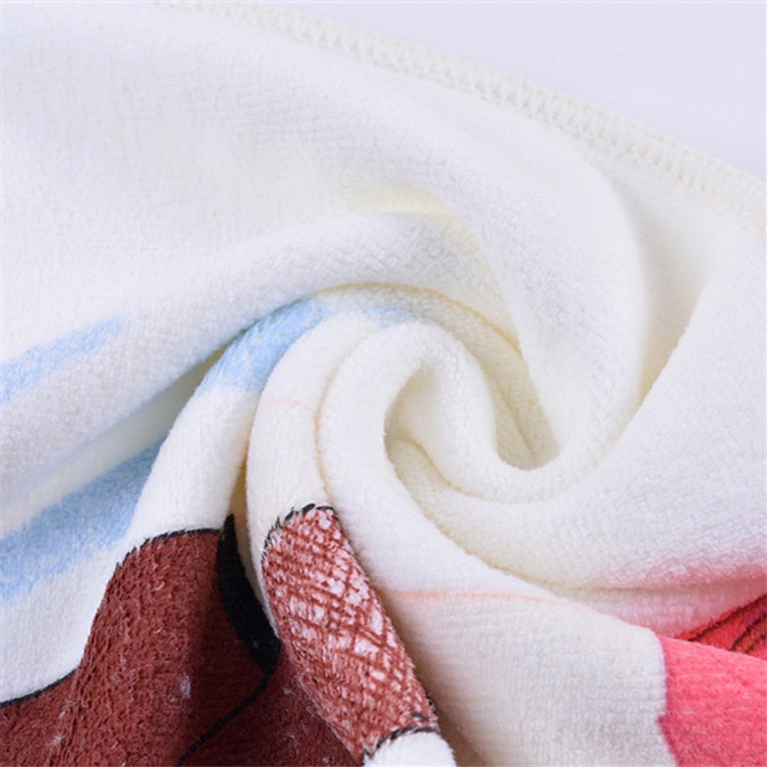 Полотенце, меняющее рисунок Девушка Крупным планом Полотенце, меняющее рисунок Девушка Крупным планом