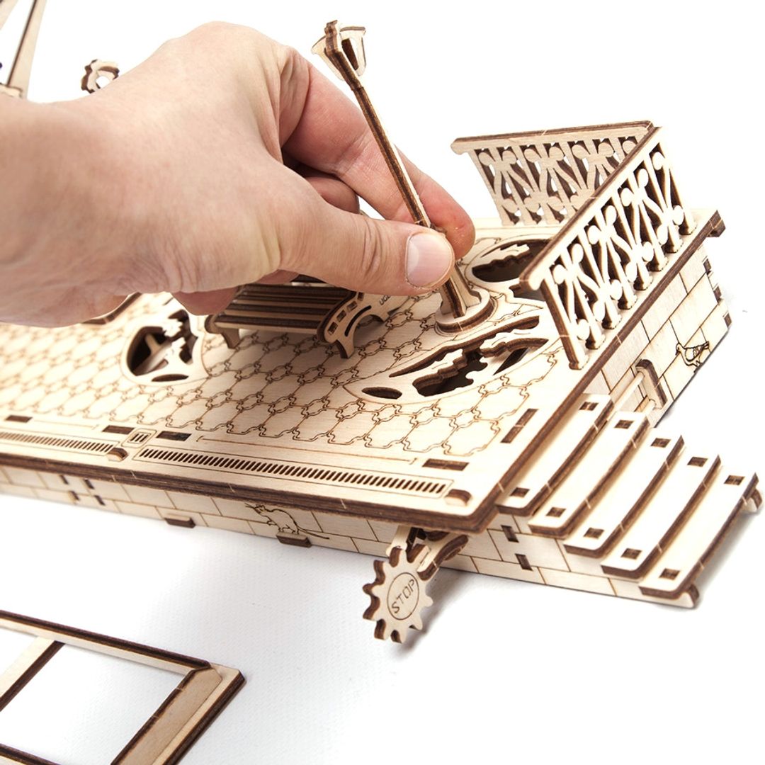 Механический 3D Пазл Ugears Перрон Поворот фонаря выдвигает знак Стоп
