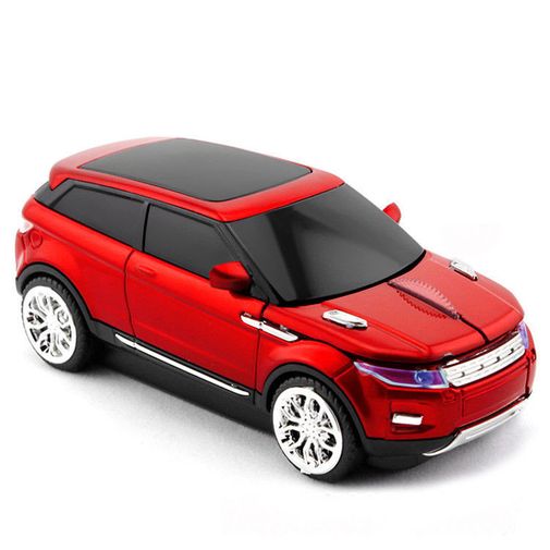 Красный внедорожник