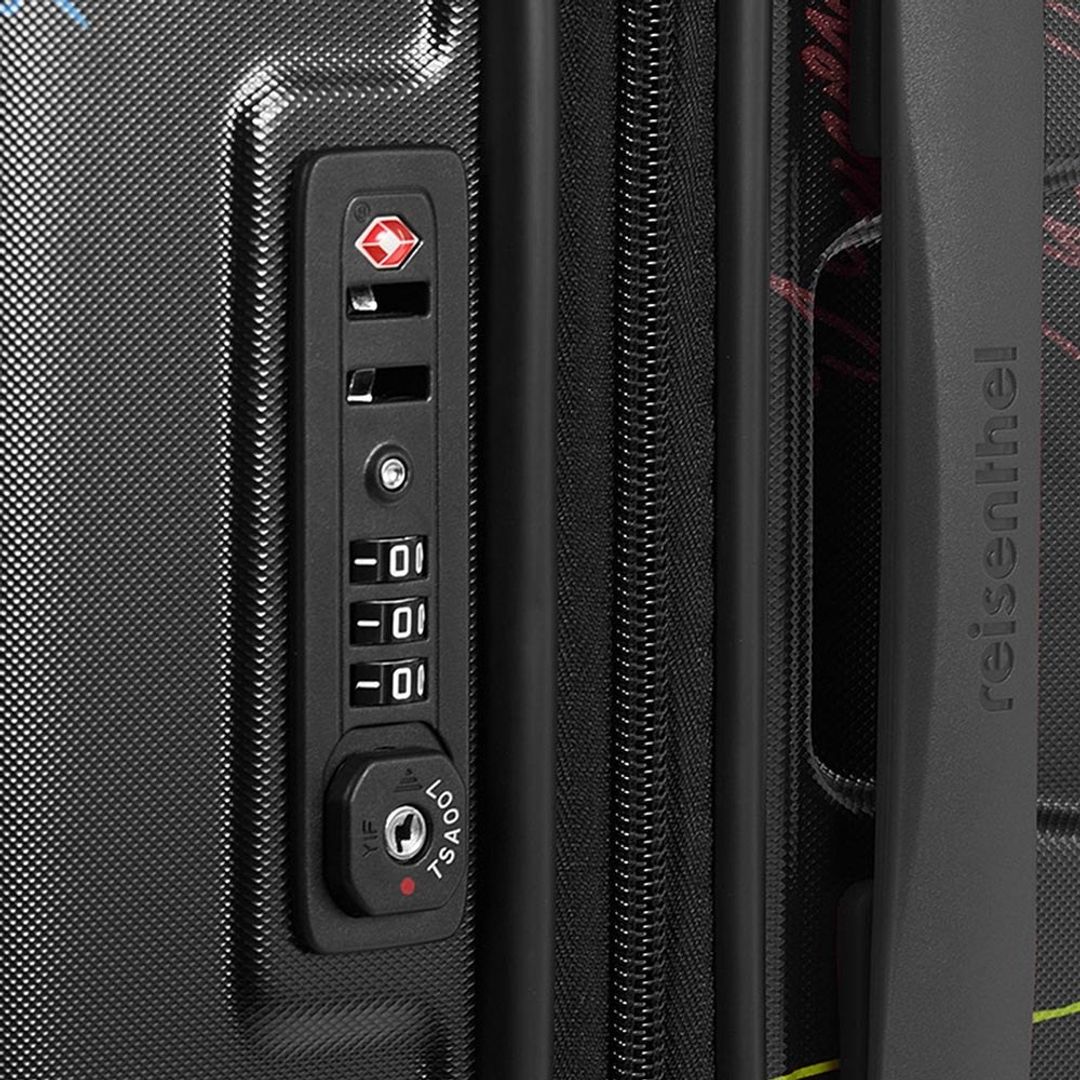 Чемодан Suitcase S (30 л)