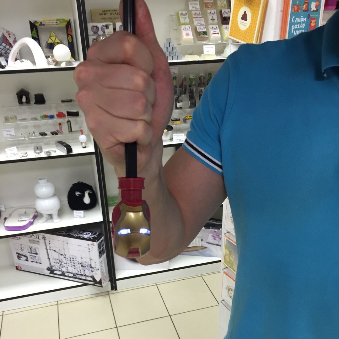 Зонт Железный человек Ironman (Красно-желтая ручка) Зонт Железный человек Ironman (Красно-желтая ручка)