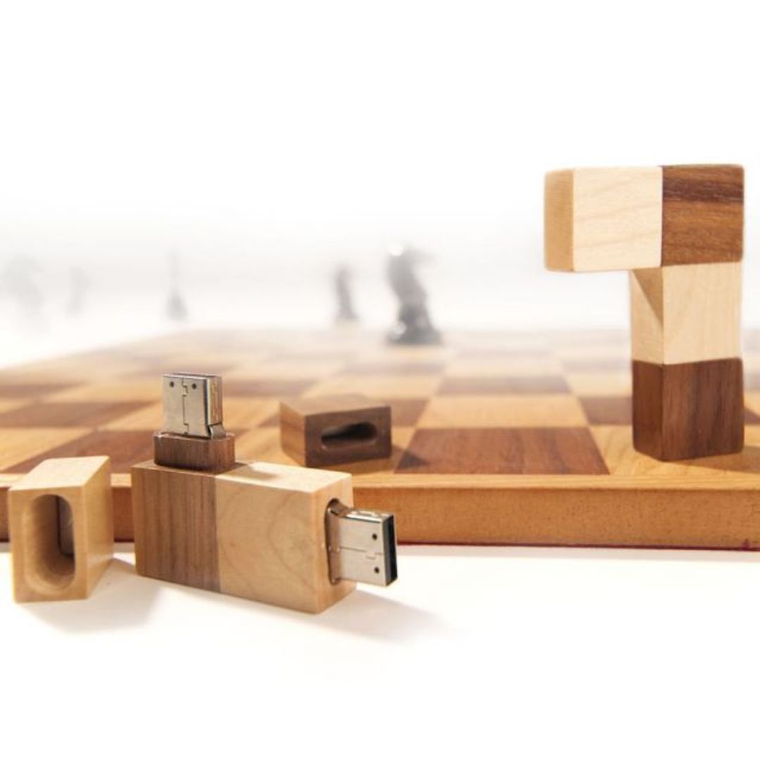 Флешка Ход конем 12 Гб