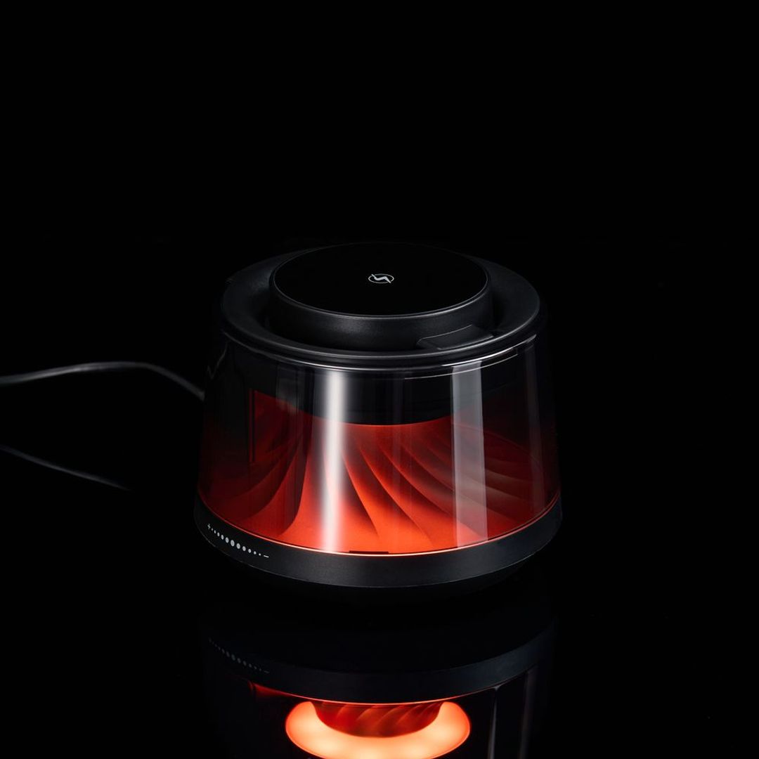 Bluetooth-колонка с подсветкой и беспроводной зарядкой Quantium (черный) Bluetooth-колонка с подсветкой и беспроводной зарядкой Quantium (черный)