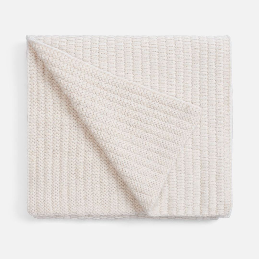 Шарф Frissonelle (жемчужно-белый)