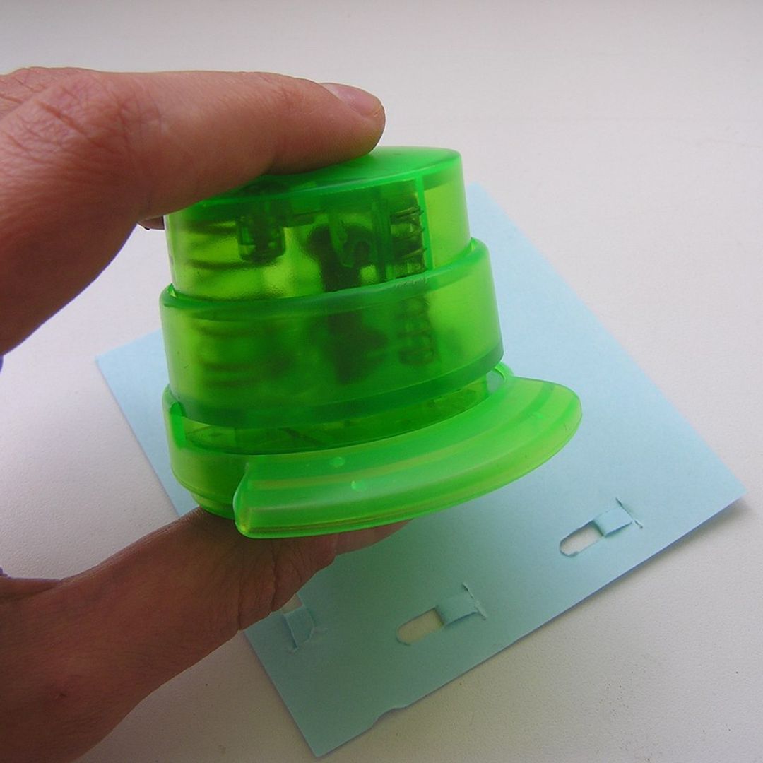 Степлер Без скрепок