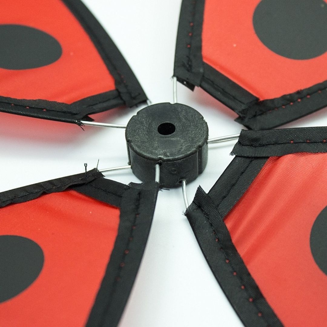 Ветряная мельница Божья коровка Ветряная мельница Божья коровка