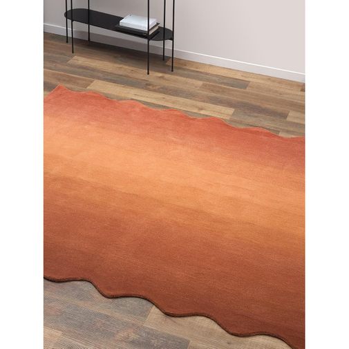 Ковер из шерсти Over Horizon терракотового цвета из коллекции Trendy Ruffles, 120x180 см