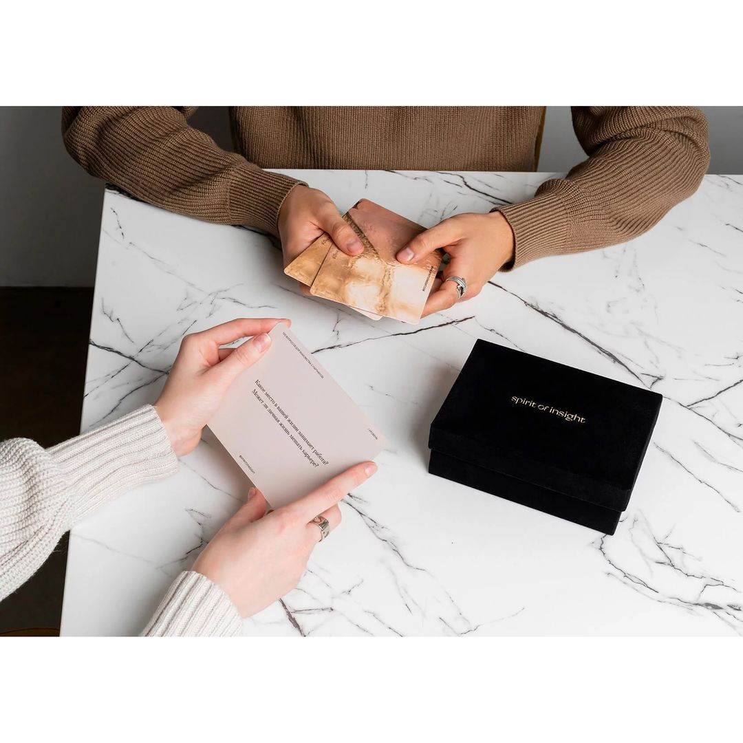 Настольная игра для влюбленных 100 вопросов про друг друга и отношения (Бархатная коллекция 18+)