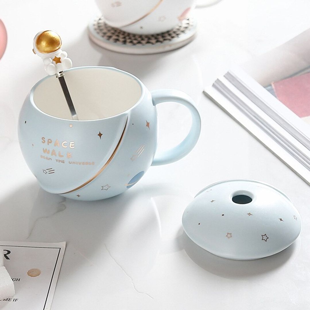 Кружка с ложкой Космическая прогулка Кружка с ложкой Космическая прогулка