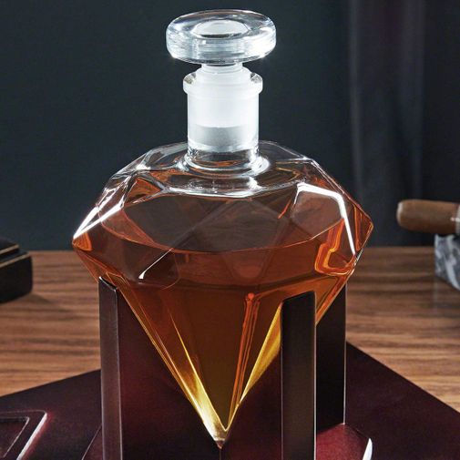 Алмазный декантер на деревянной подставке Diamond Decanter Алмазный декантер на деревянной подставке Diamond Decanter