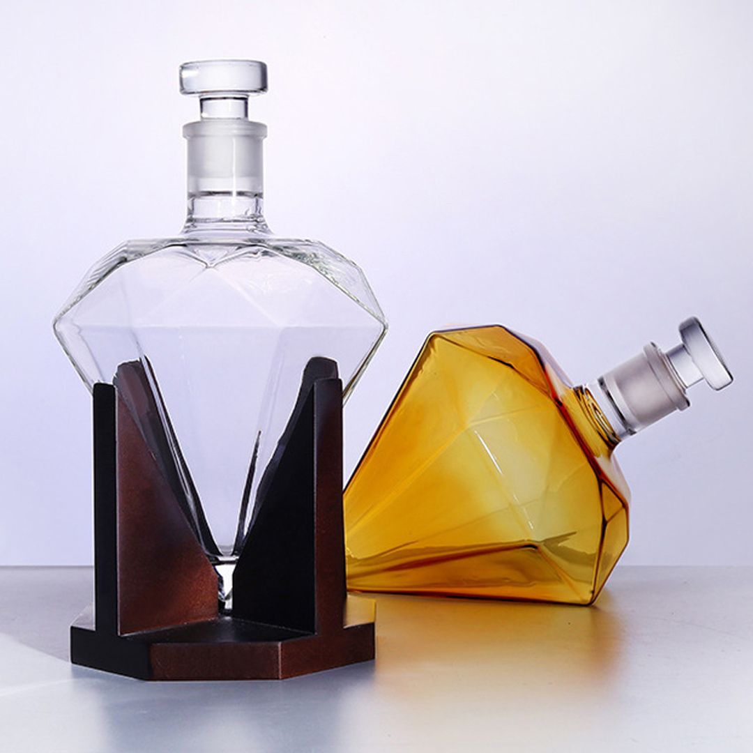 Алмазный декантер на деревянной подставке Diamond Decanter