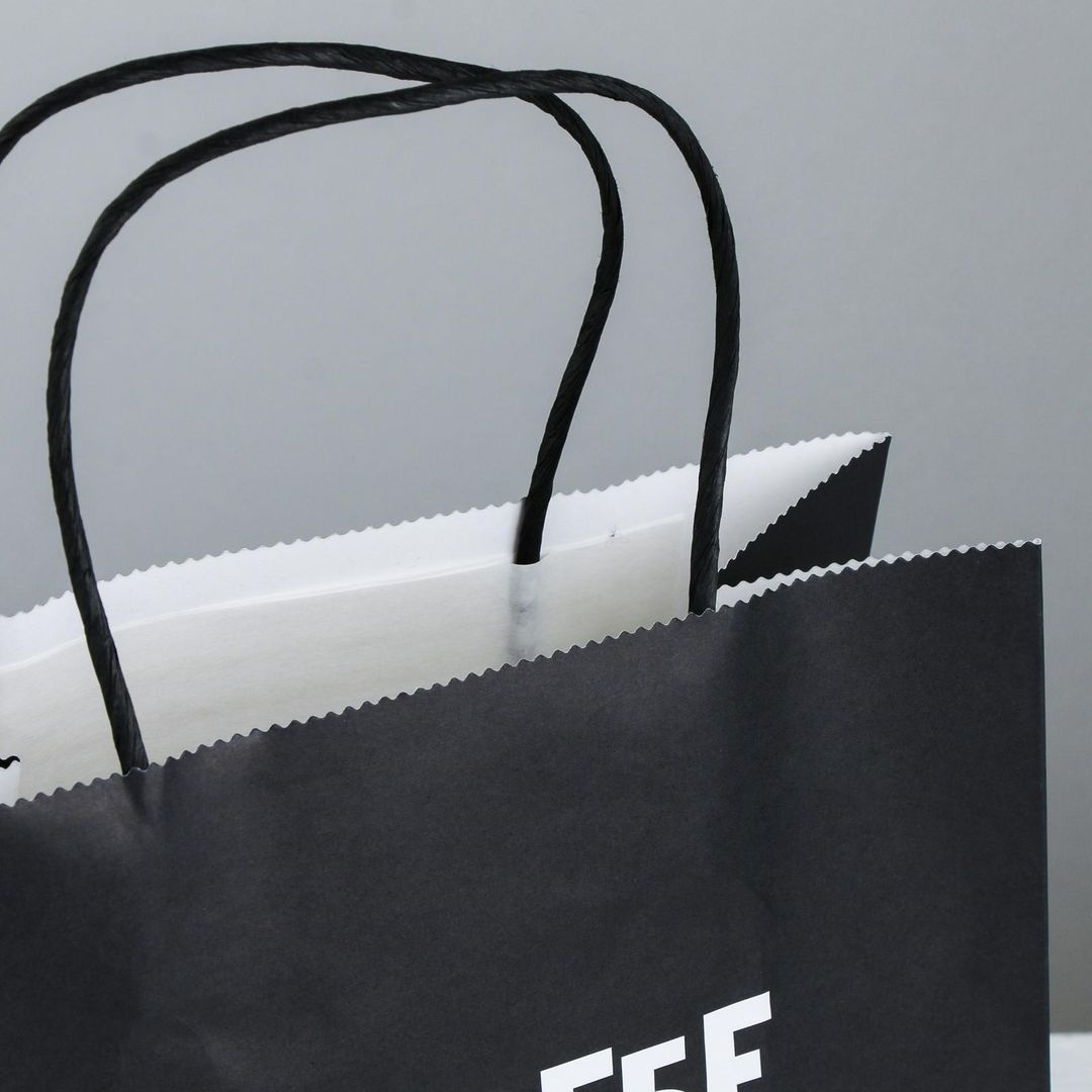 Подарочный пакет Так себе, а не подарок (22 × 22 × 11 см)