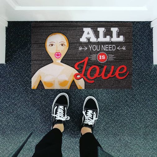 Коврик для входной двери All you need is love Коврик для входной двери All you need is love