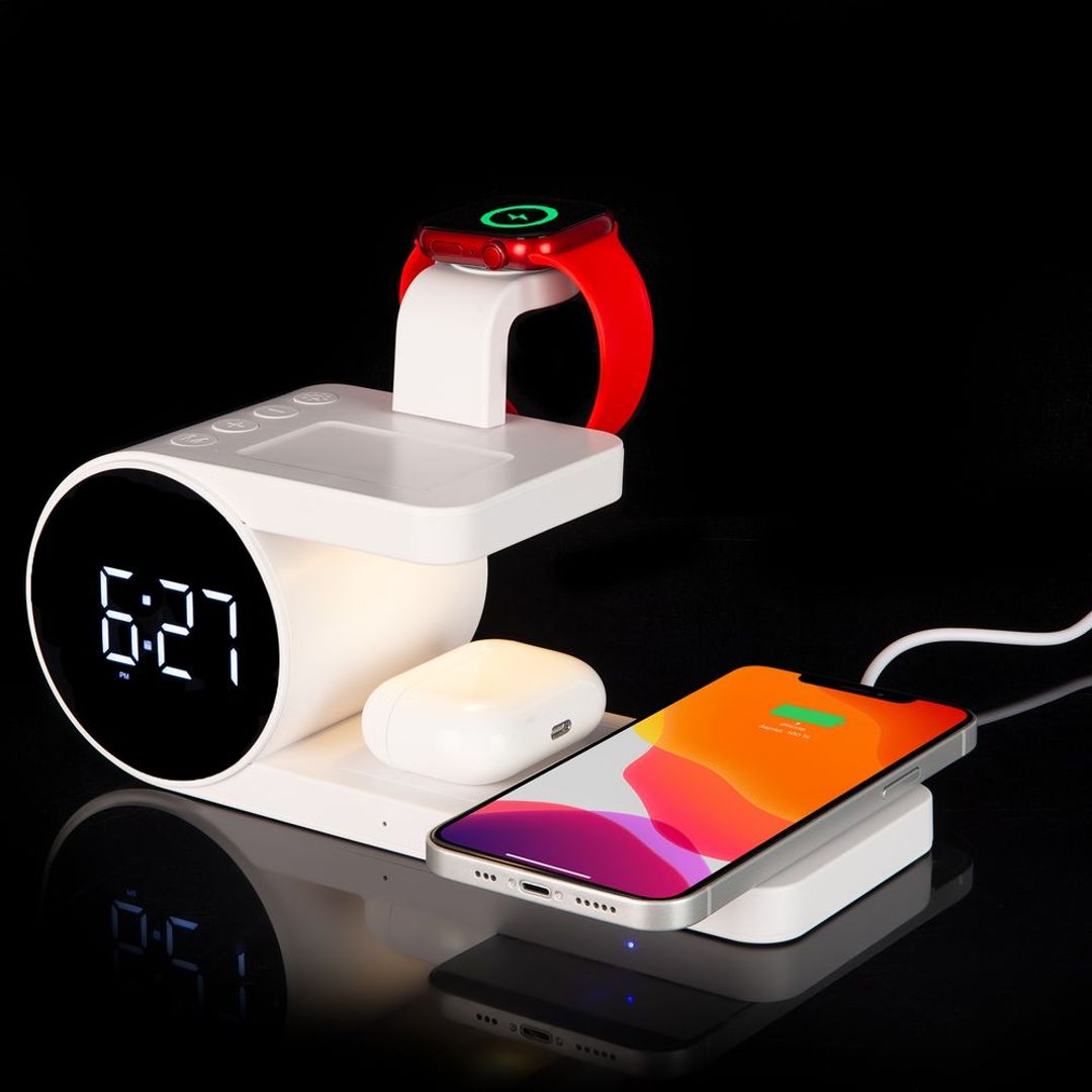 Станция беспроводной зарядки с часами fullStack (Белая) Станция беспроводной зарядки с часами fullStack (Белая)