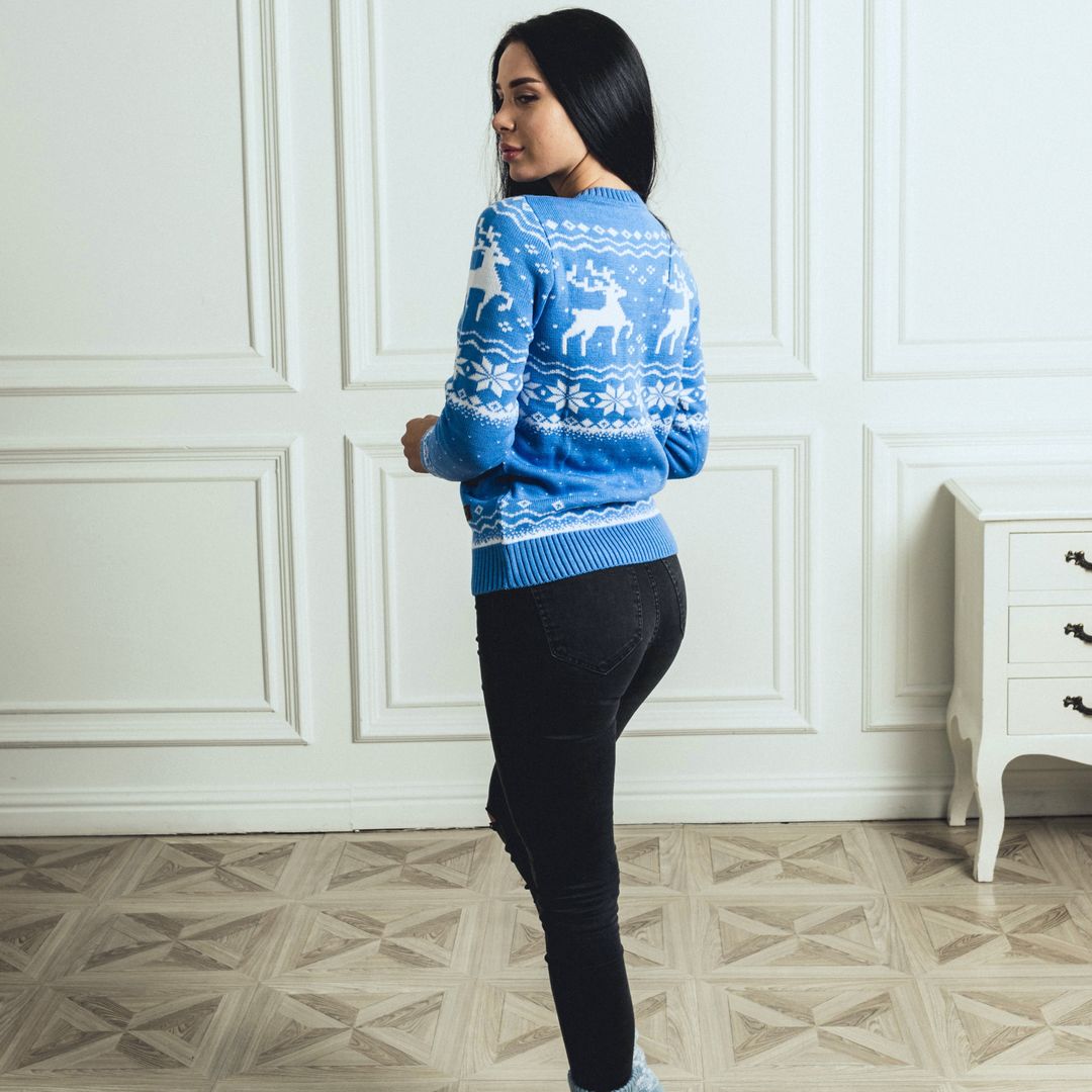 Свитер голубой с оленями Иней Свитер голубой с оленями Иней
