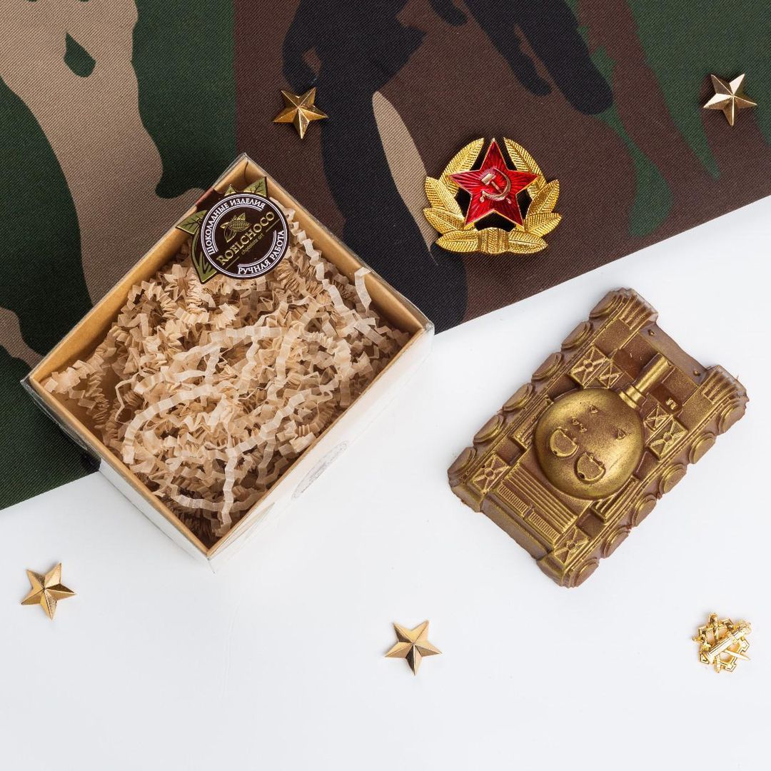 Шоколадная фигурка Танк Шоколадная фигурка Танк