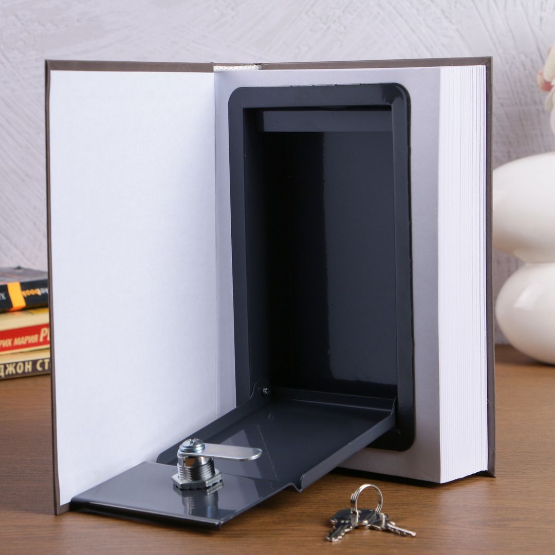 Книга Сейф Мастер и Маргарита