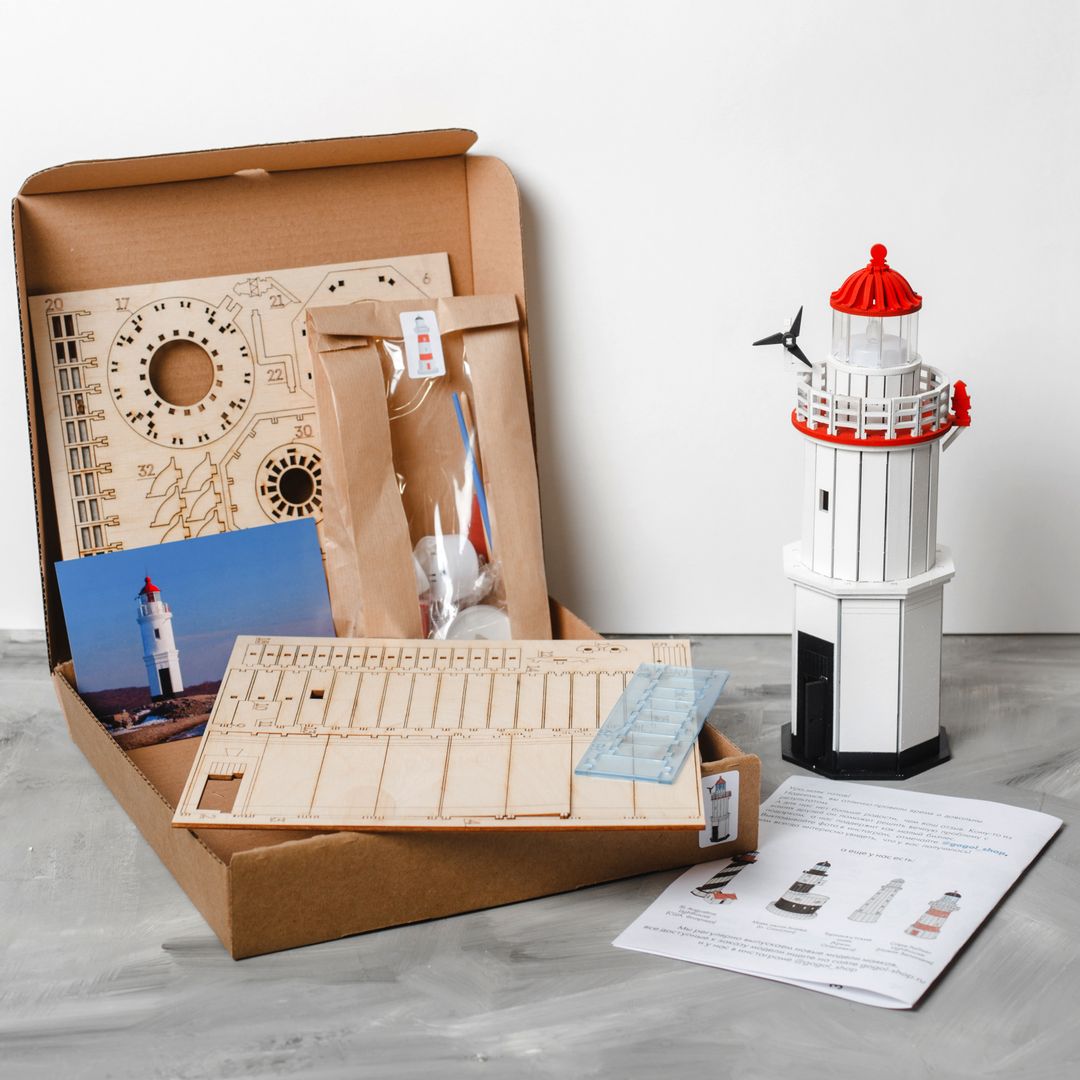 Модель сборная Маяк Токаревская кошка (Владивосток) Модель сборная Маяк Токаревская кошка (Владивосток)