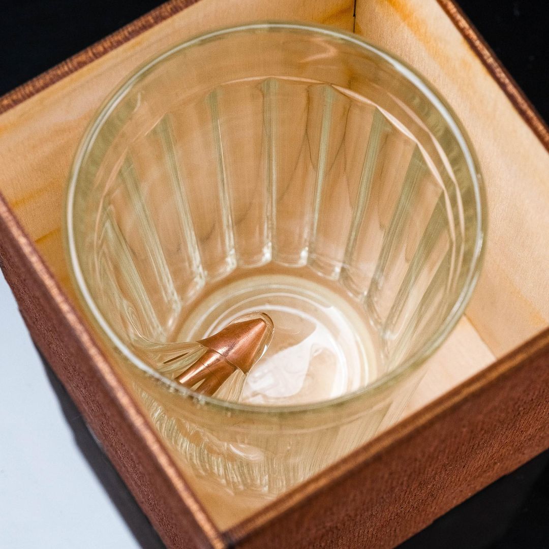 Стакан Непробиваемый 100% с пулей