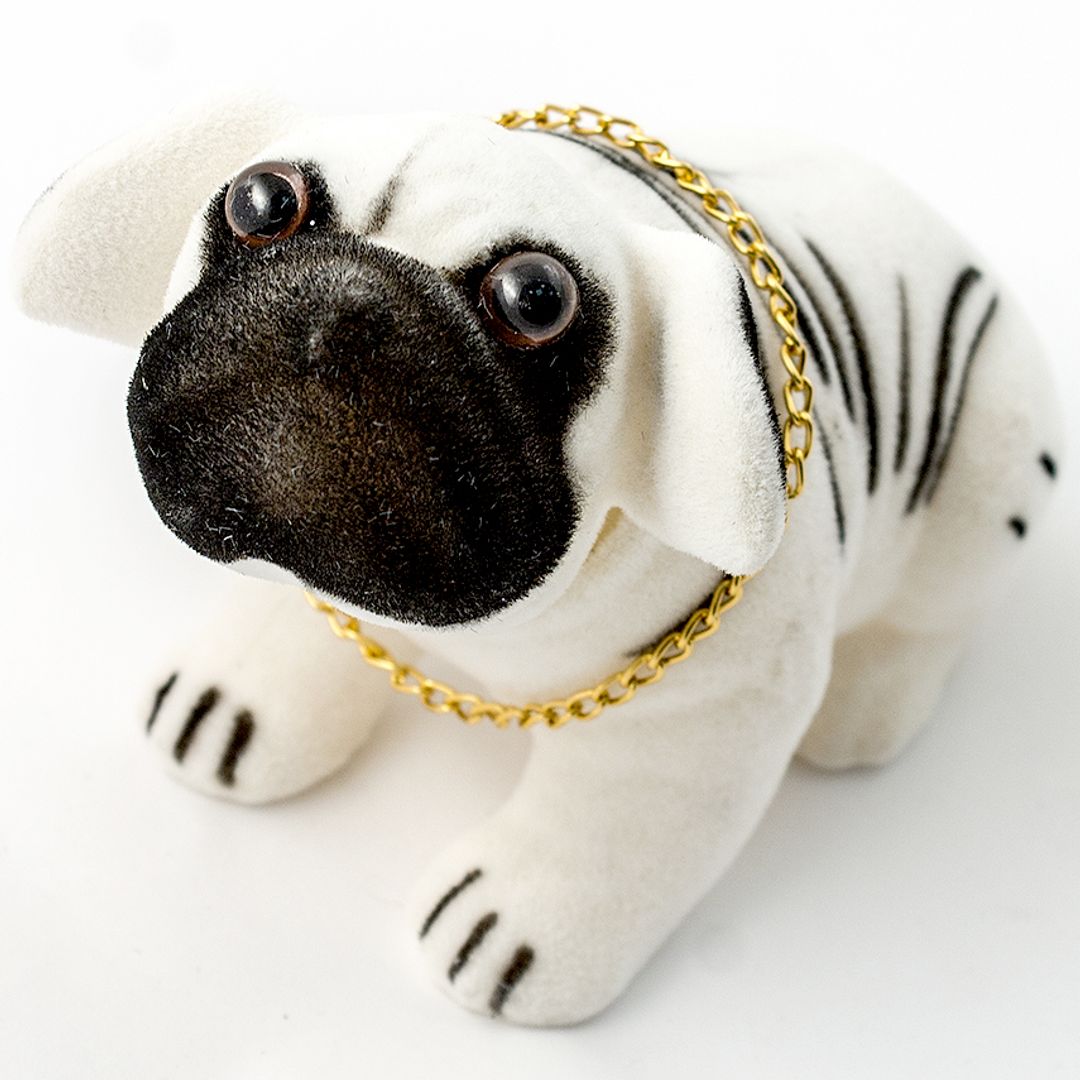 Кивающая собачка Бульдог (Белый)