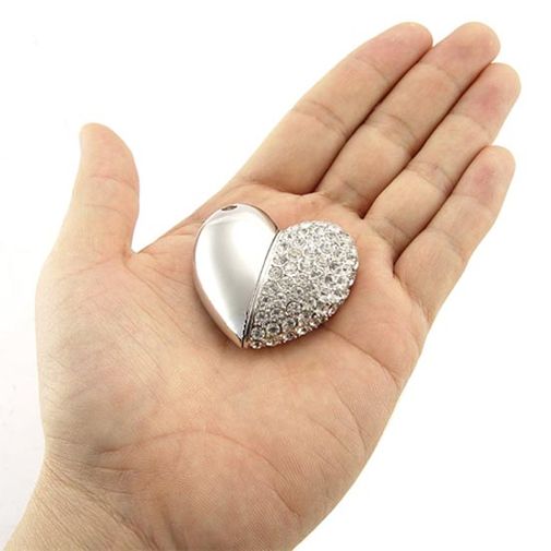 Флешка Сердечко со стразами 8 Гб