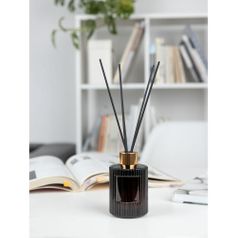 Подарочный набор Fragnola (грейпфрут и ветивер, бордовый) Подарочный набор Fragnola (грейпфрут и ветивер, бордовый)