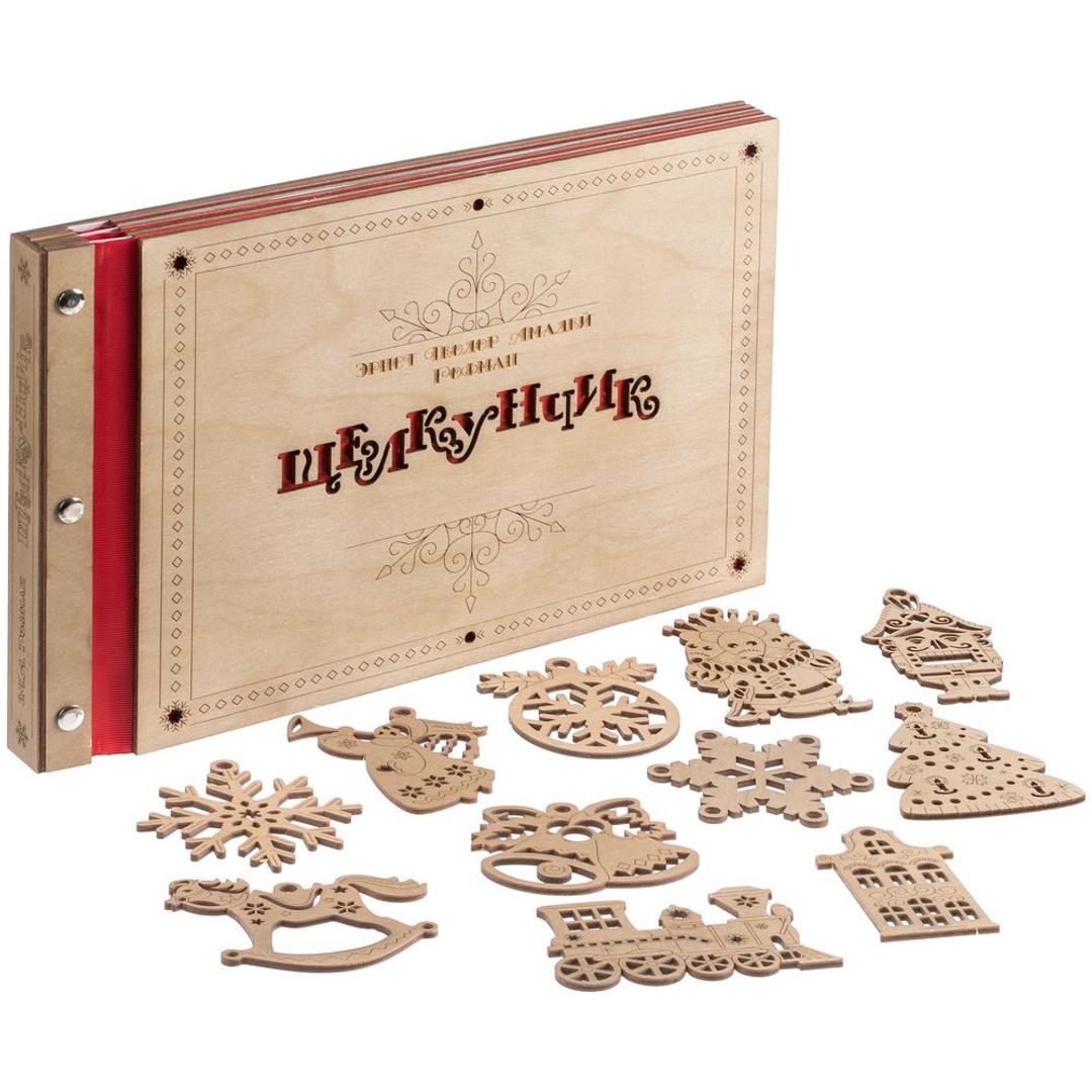 Новогодняя книга Щелкунчик с подвесками