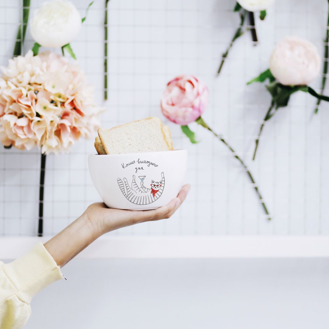 Тарелка глубокая Кошка с бокалом Кошка выходного дня