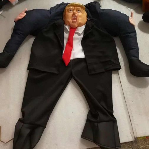 Костюм-наездник верхом Дональд Трамп Костюм-наездник верхом Дональд Трамп