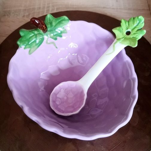 Салатница с ложкой Виноград