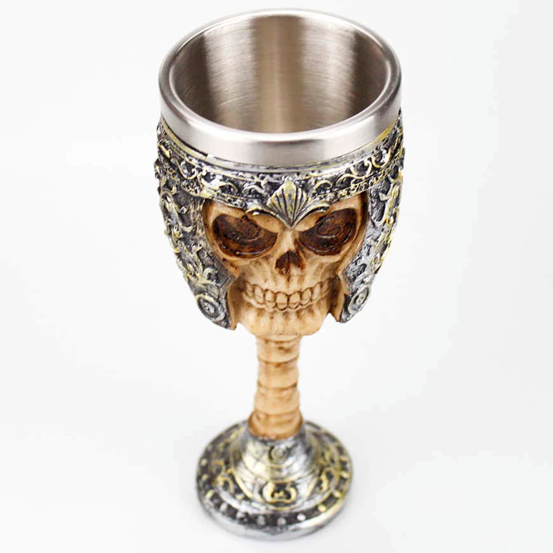 Бокал Череп в доспехах