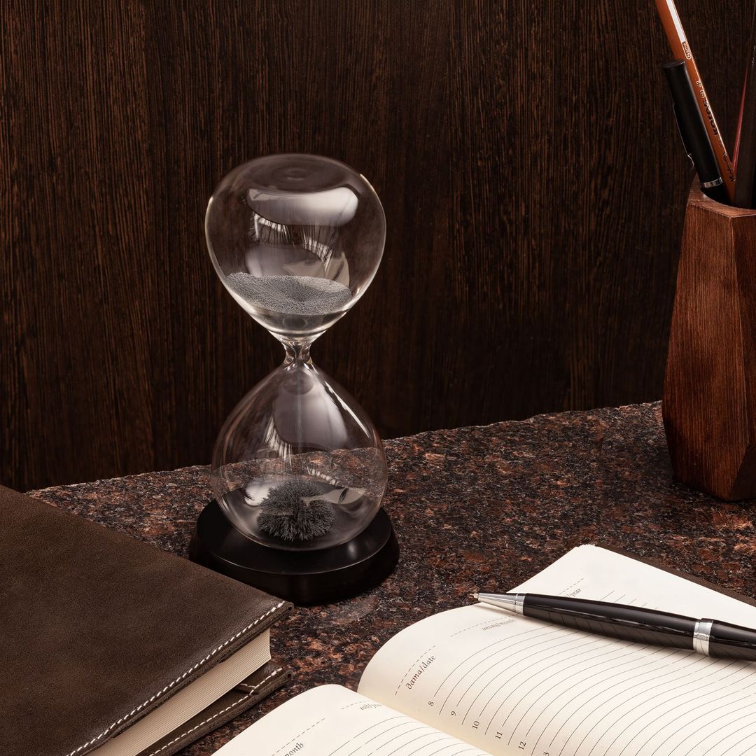 Магнитные песочные часы Elusive Time