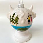 Фарфоровый елочный шар Коровка новогодняя (ручная роспись)