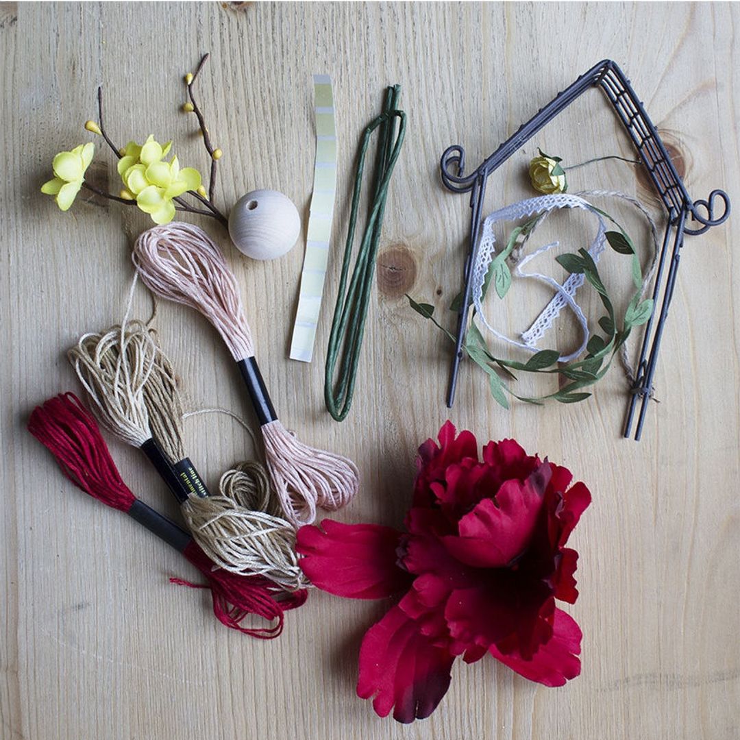 Набор для творчества Куколка на качелях Леди в красном