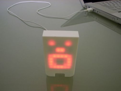 Tengu Mr Jones USB Друг Tengu Mr Jones USB Друг