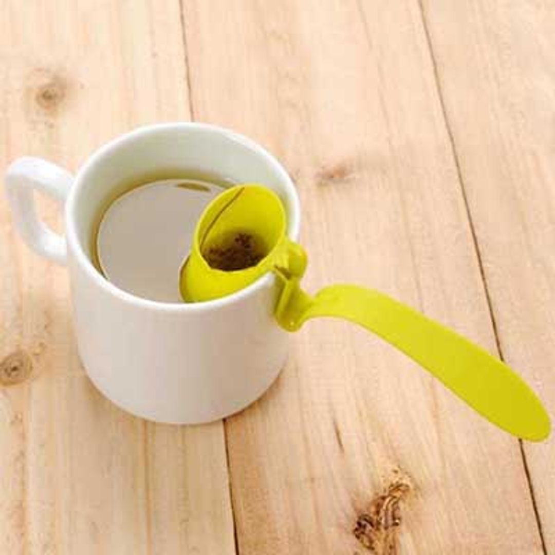 Заварник для чая на кружку Tea Strainer (Салатовый) В кружке, вид сверху Заварник для чая на кружку Tea Strainer (Салатовый) В кружке, вид сверху
