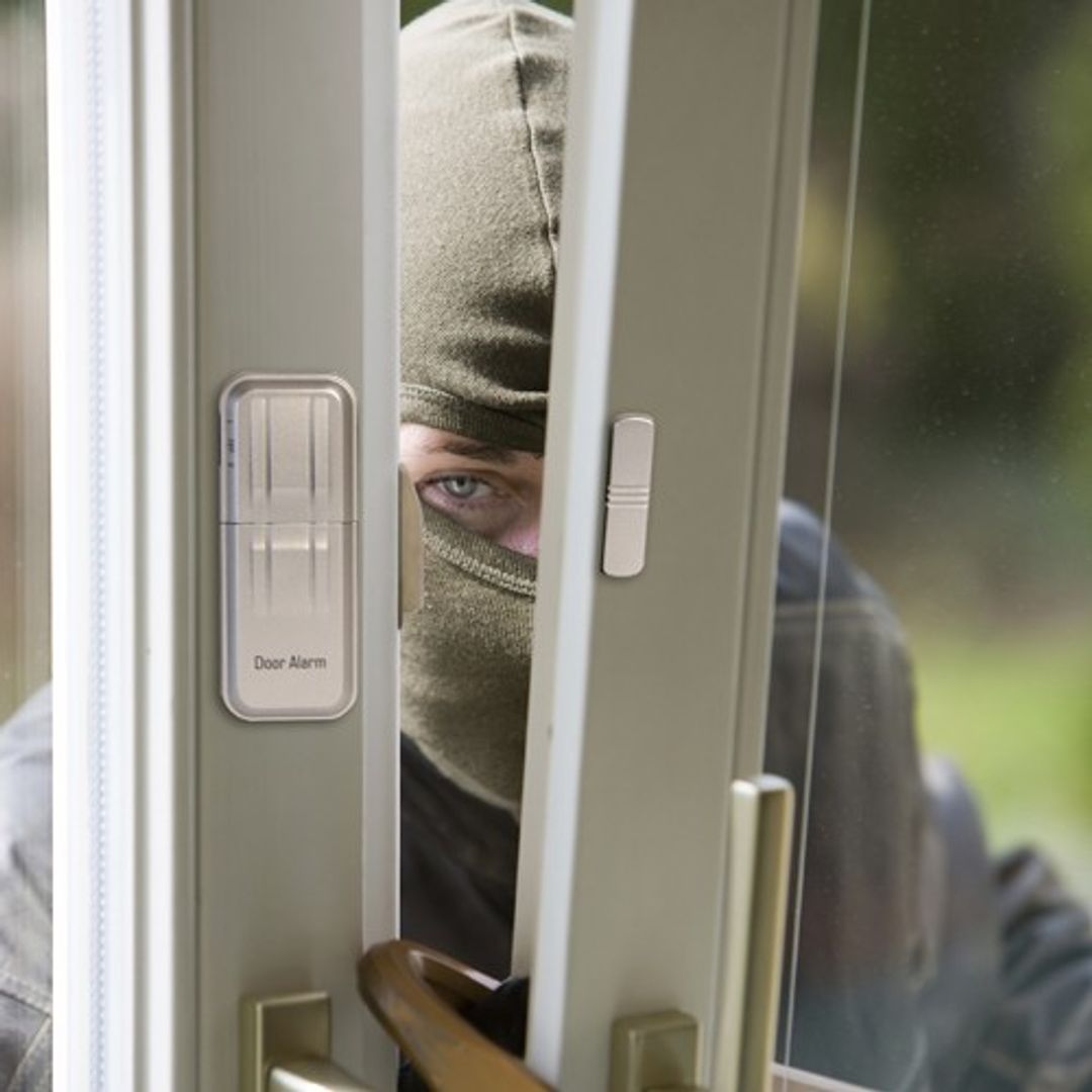 Сигнализация на дверь Сигнализация на дверь