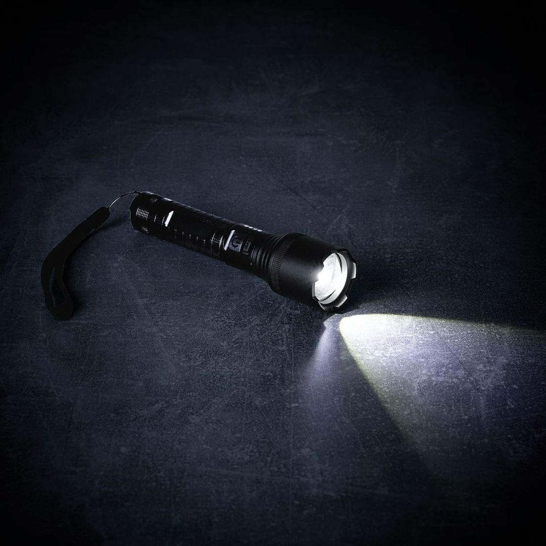 Фонарь аккумуляторный с фокусировкой луча FarSee (черный)