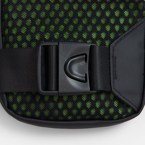 Спортивная кросс-боди сумка UrbanHike (черный)