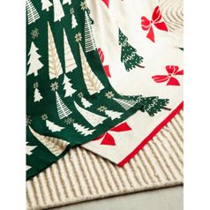 Плед из хлопка с новогодним рисунком Whitewood из коллекции New Year Essential, 130x180 см