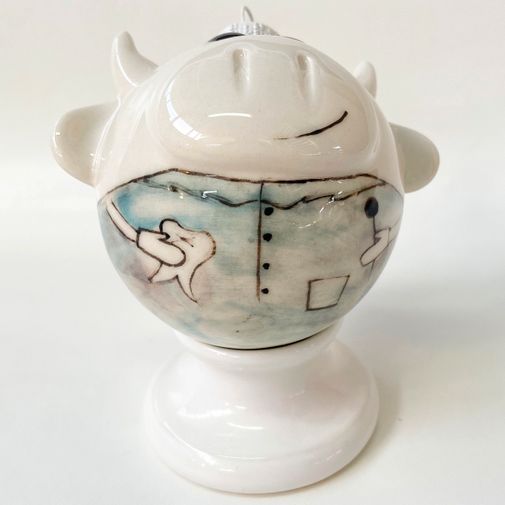 Фарфоровый елочный шар Коровка доктор (ручная роспись) Фарфоровый елочный шар Коровка доктор (ручная роспись)