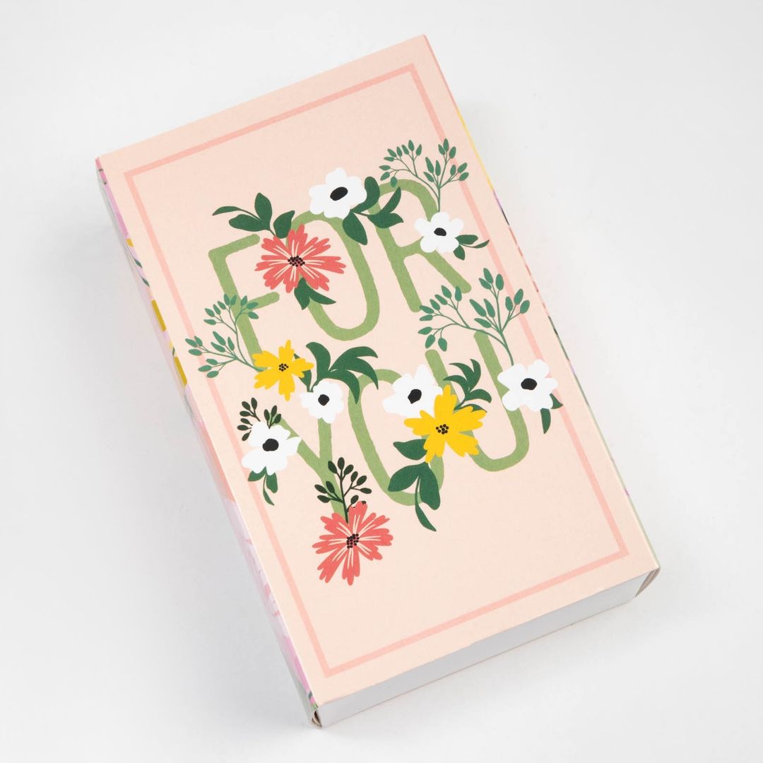 Набор женских носков Love (размер 36-39)