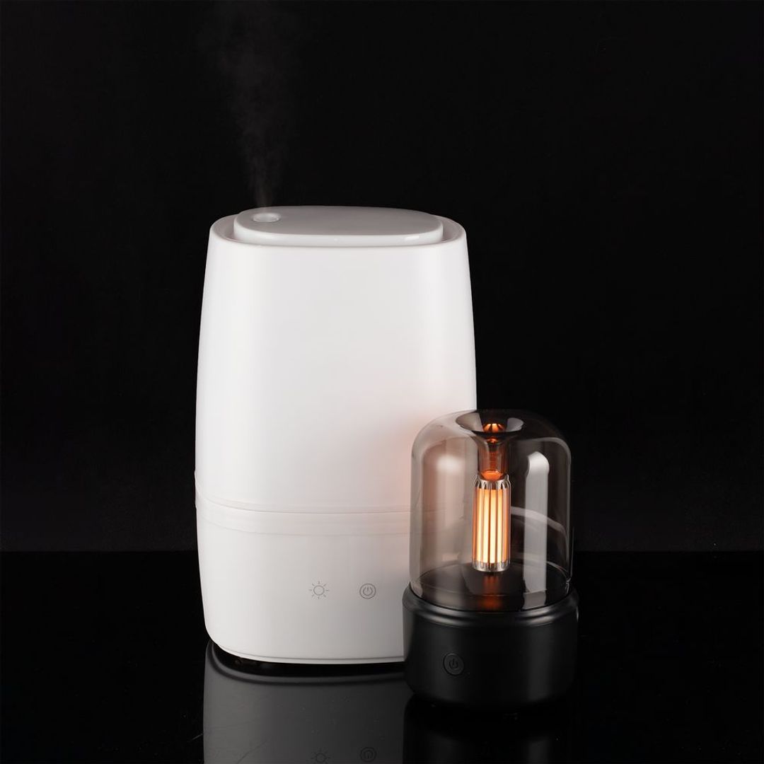 Увлажнитель-ароматизатор с подсветкой mistFlicker (черный) Увлажнитель-ароматизатор с подсветкой mistFlicker (черный)