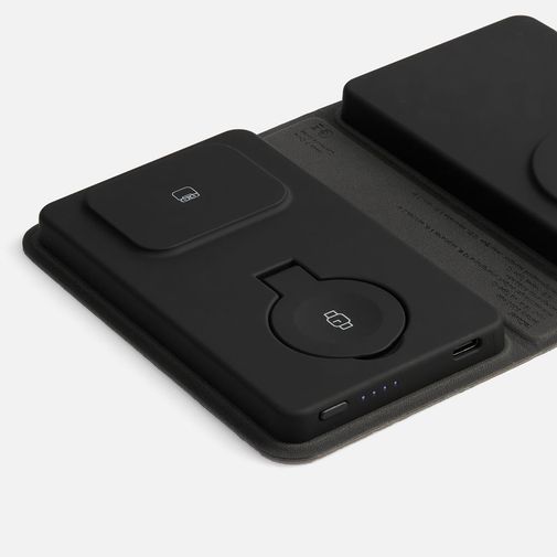 Внешний аккумулятор с беспроводной зарядкой reCover 8000 мАч (черный) Внешний аккумулятор с беспроводной зарядкой reCover 8000 мАч (черный)