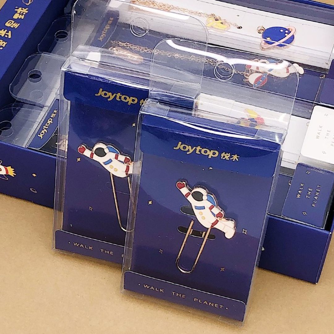 Закладка для книг Walking cosmonaut Закладка для книг Walking cosmonaut