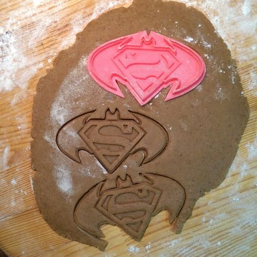 Форма для печенья Batman vs Superman Форма для печенья Batman vs Superman