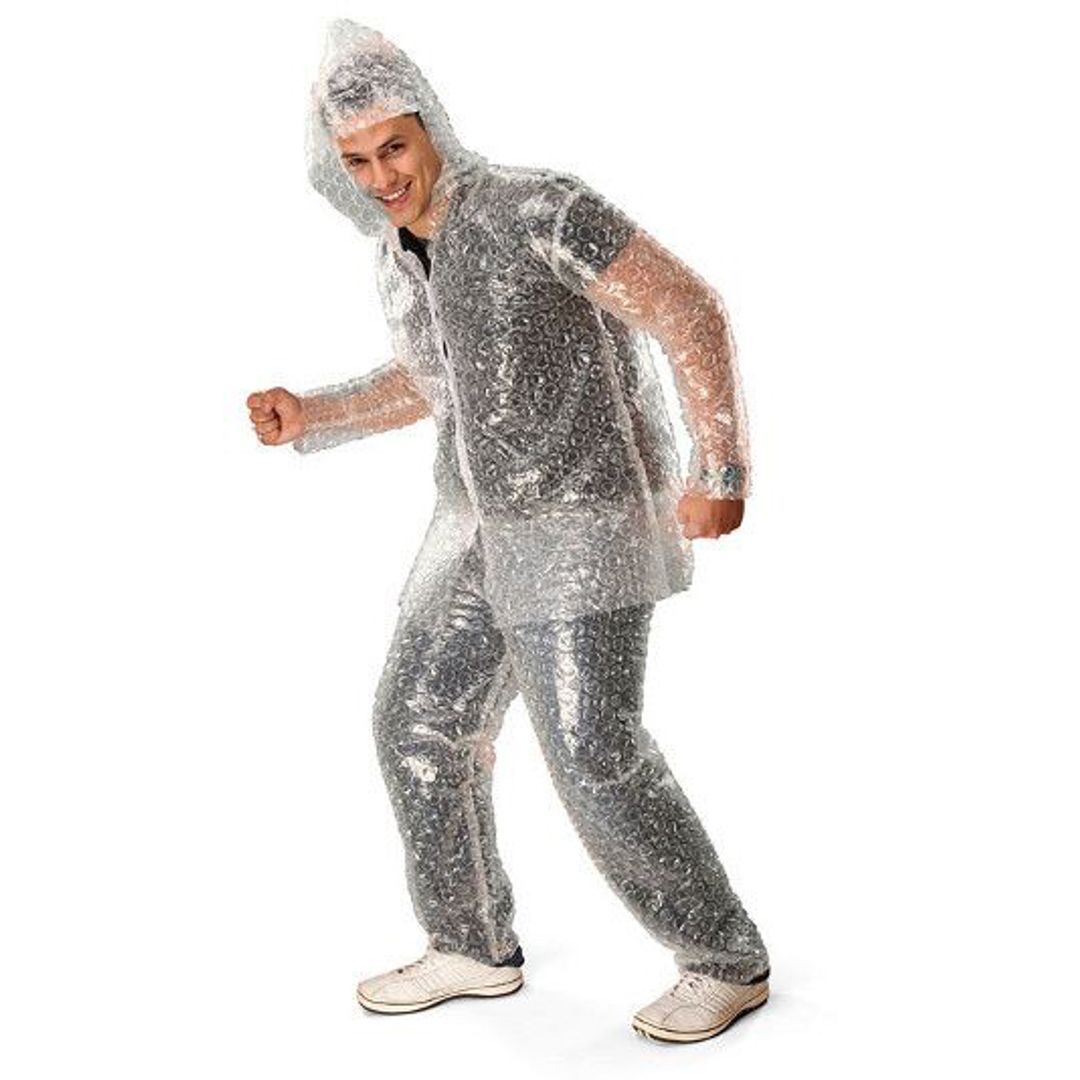 Костюм из пупырчатой пленки Bubble Wrap Costume Костюм из пупырчатой пленки Bubble Wrap Costume